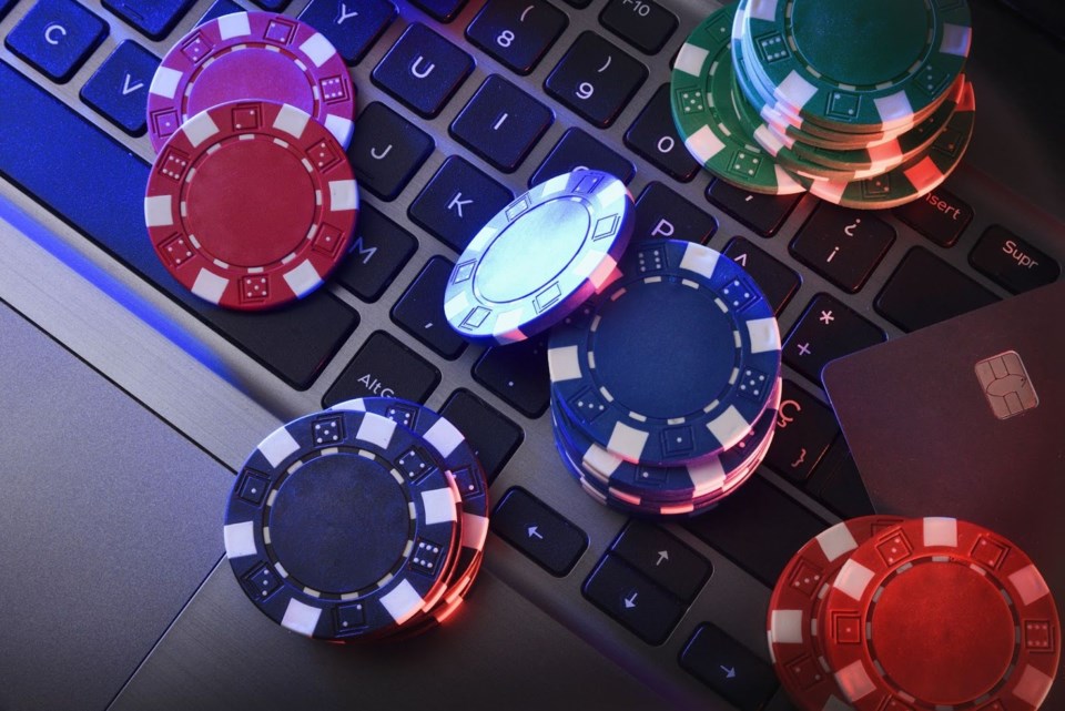 The Future of Online Casinos: Innovations and Risks